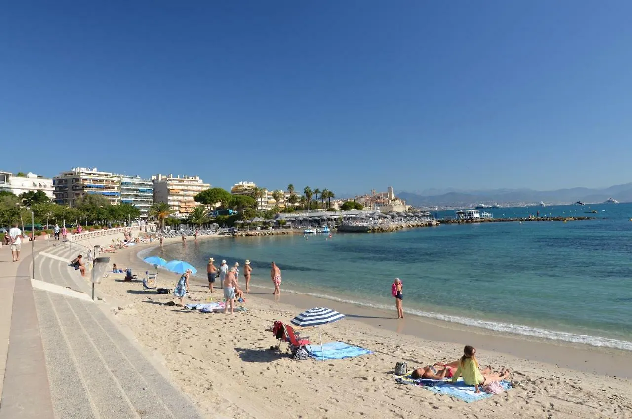 Spacieux Logement Vieil Antibes Climatise 5 Minutes Plages